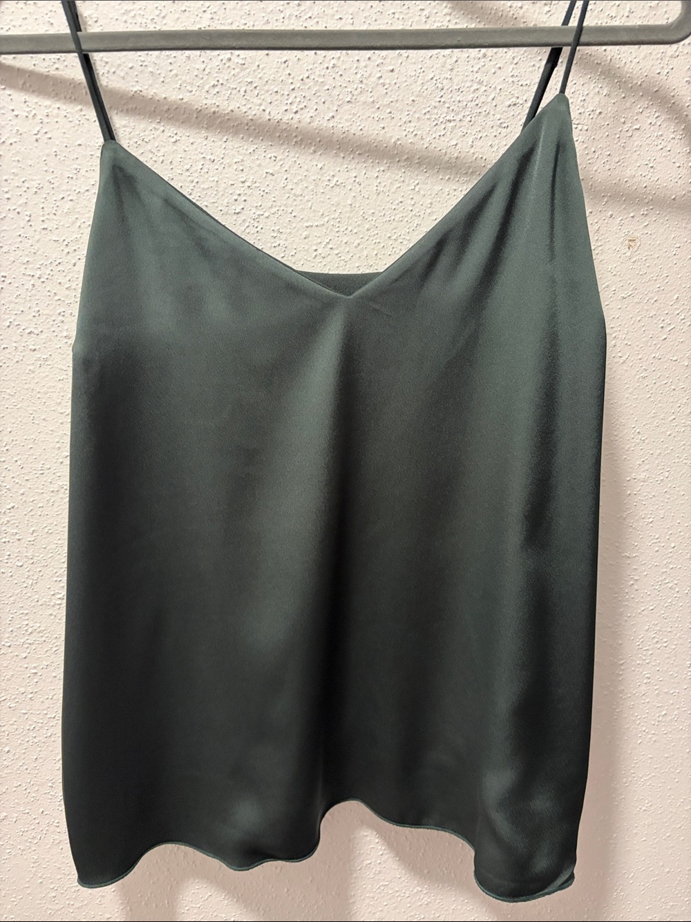 Express Reversable V-Neck Spaghetti Strap Camisole - Picture 3 of 5
